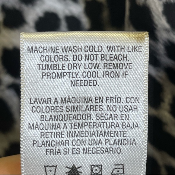 Jaclyn Smith Black and White Leopard Button Down Shirt - Picture 6 of 8